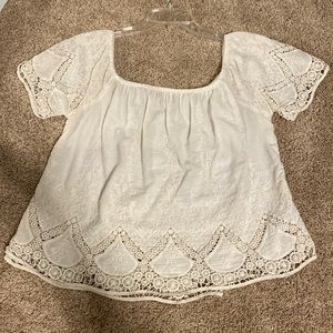 American eagle ivory blouse